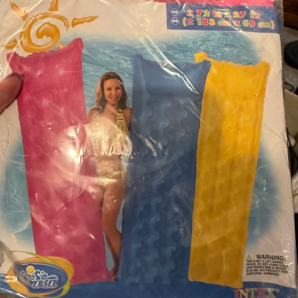 The Wet Set Intex Pink Raft Pool Float 72 x 27 in. NIP Vintage 2007